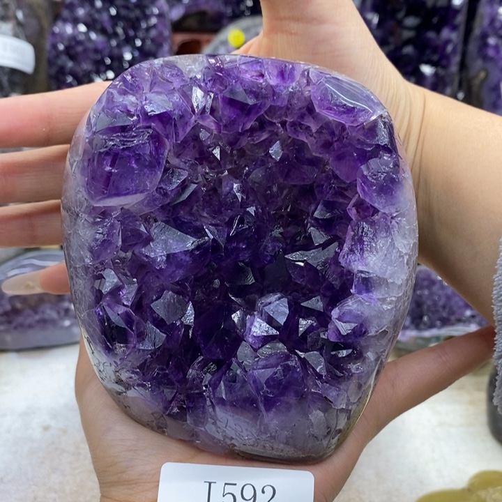 水晶大型摆件（非配饰）未镶嵌