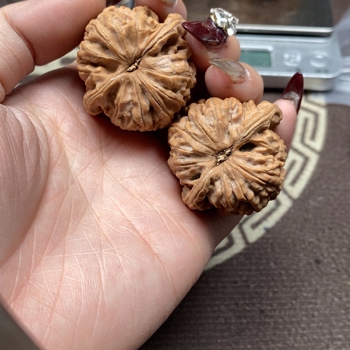 文玩核桃吊坠红锦鲤全品