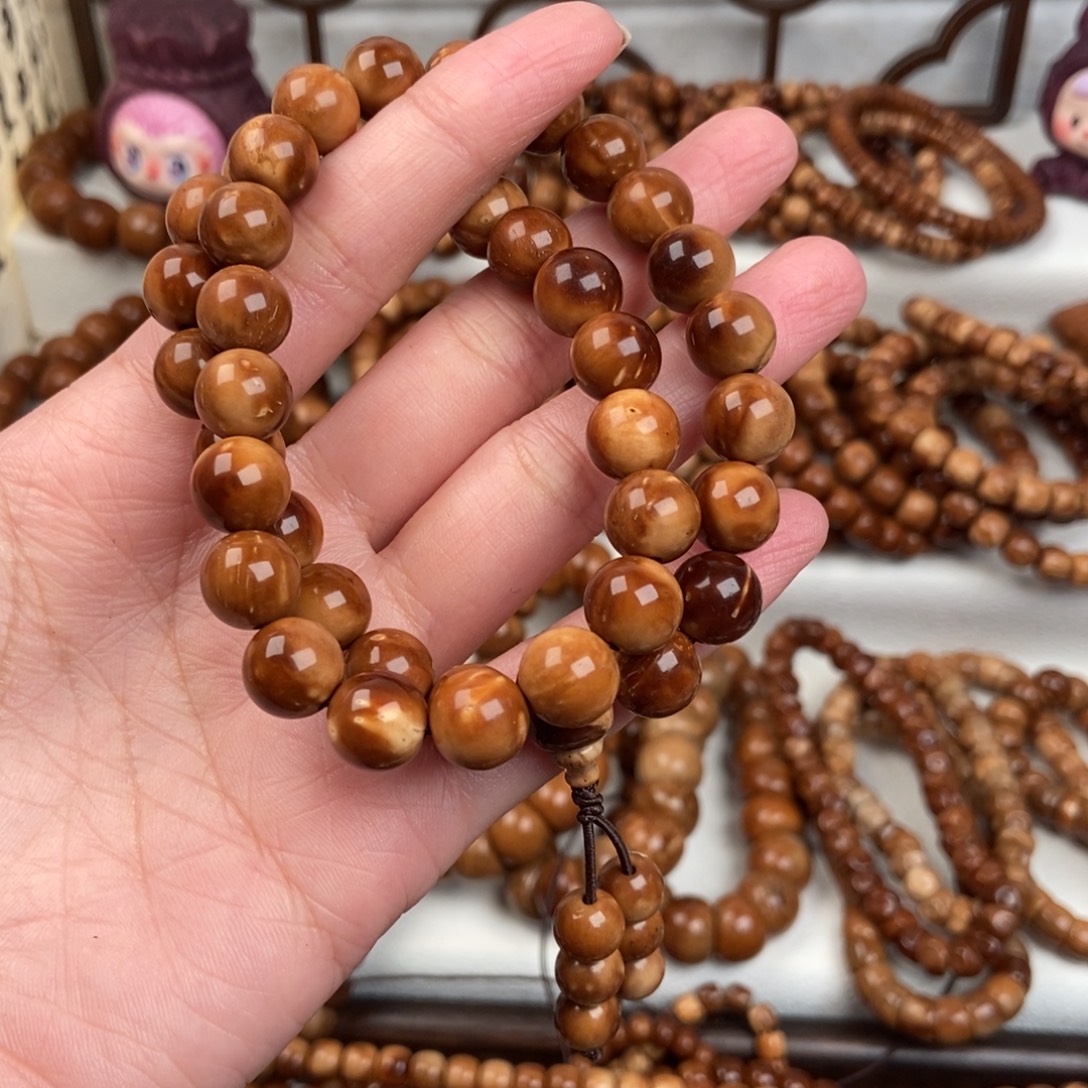 蒙***爱手串库克精挑花皮双圈卡1.0