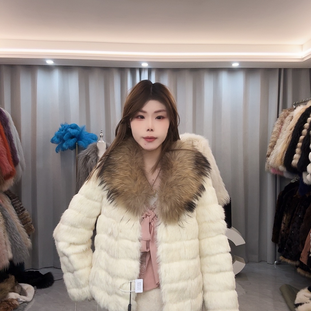 皮草外套不退不换