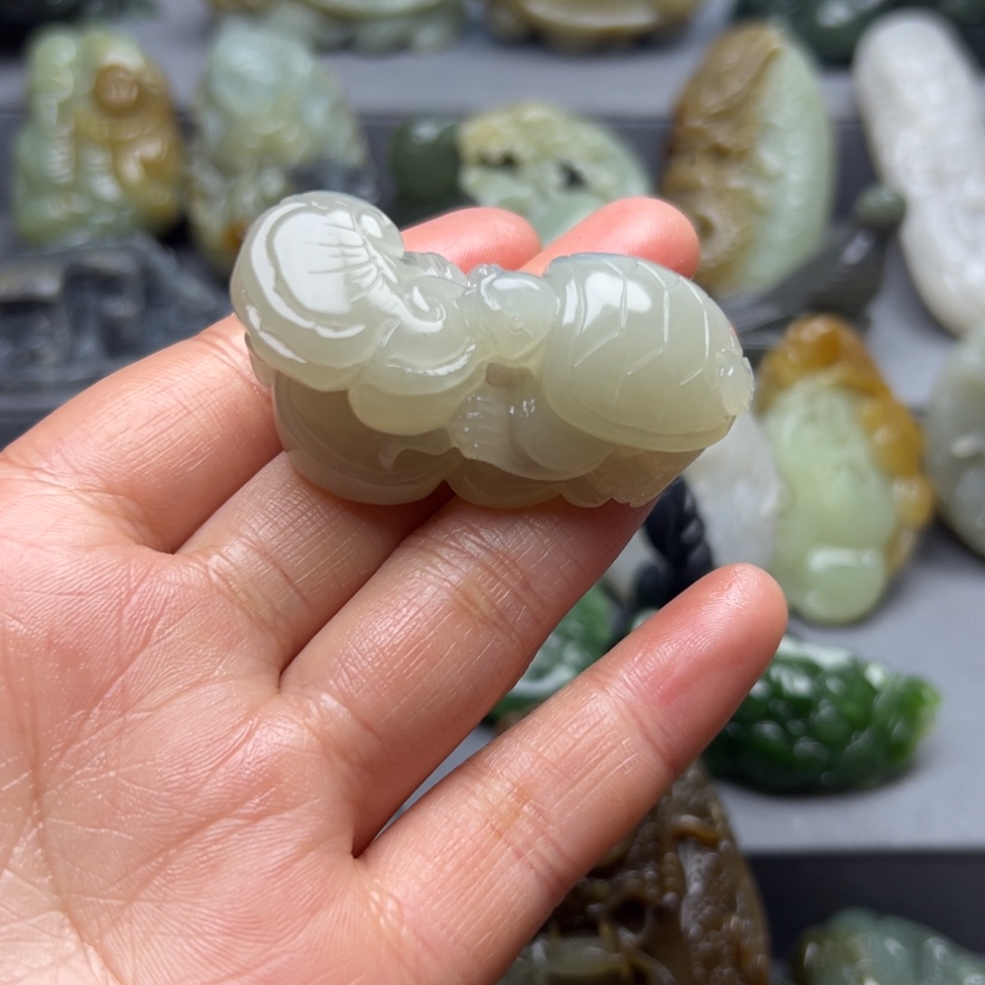 和田玉颈饰未镶嵌