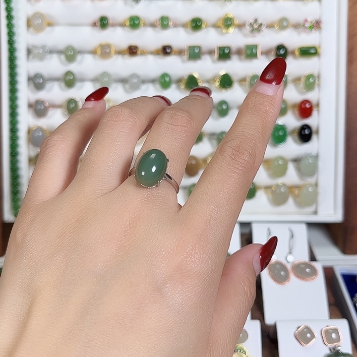 和田玉戒指银S925镀金镶嵌