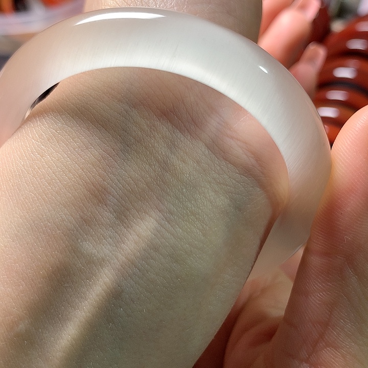 石英质玉手镯未镶嵌白月光