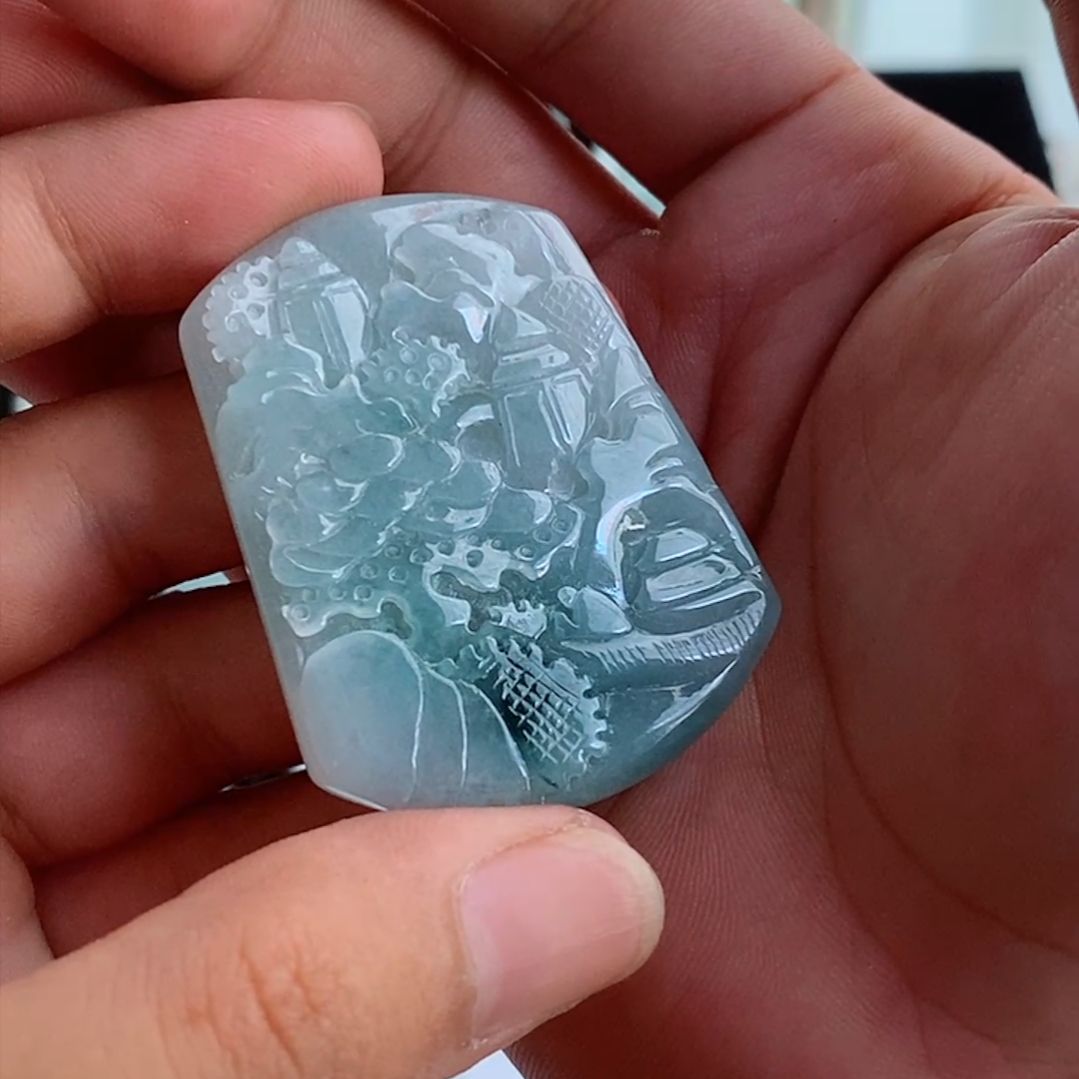 颈饰未镶嵌翡翠山水牌
