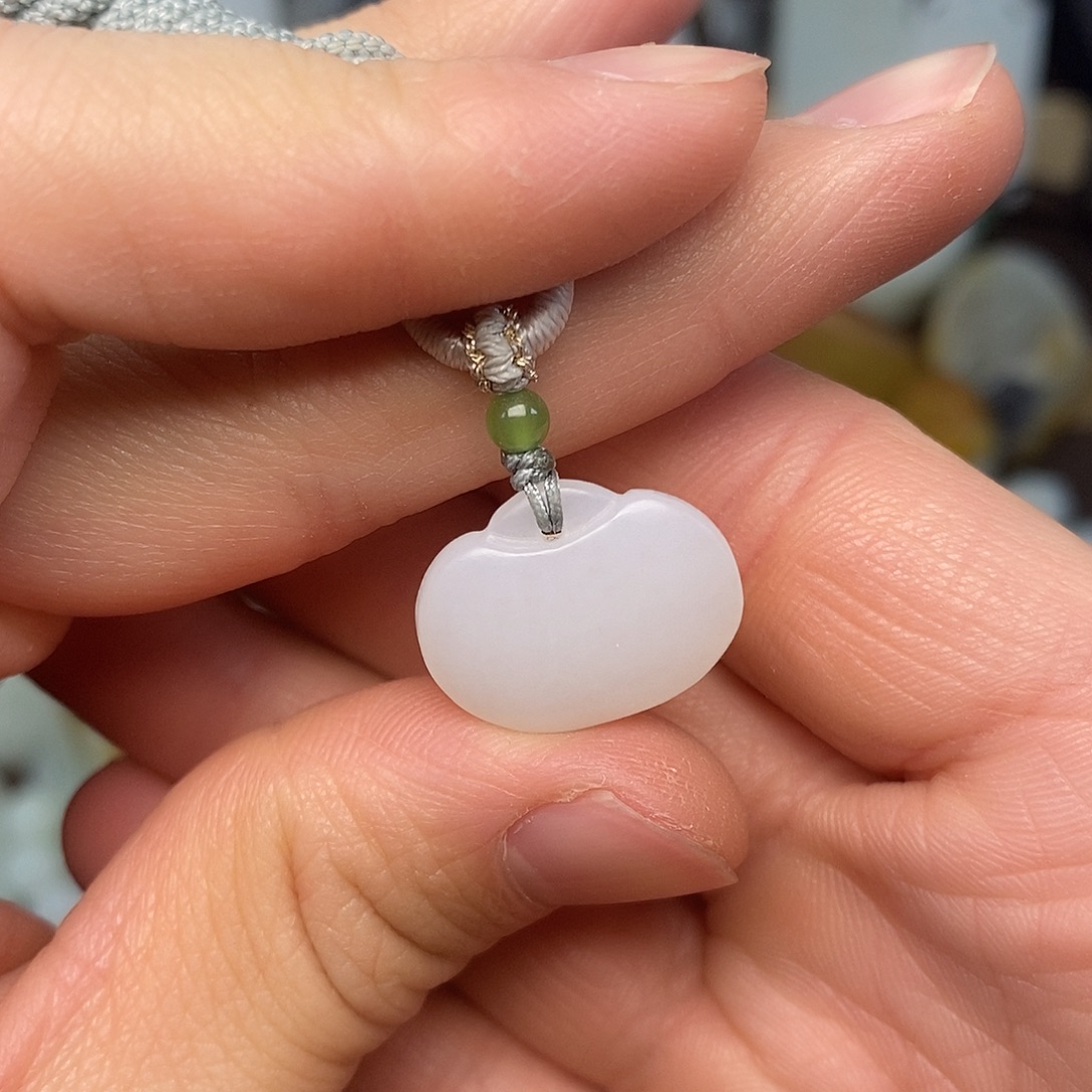 和田玉未镶嵌颈饰18