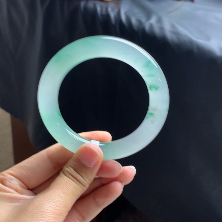 石英质玉手镯未镶嵌作***莉