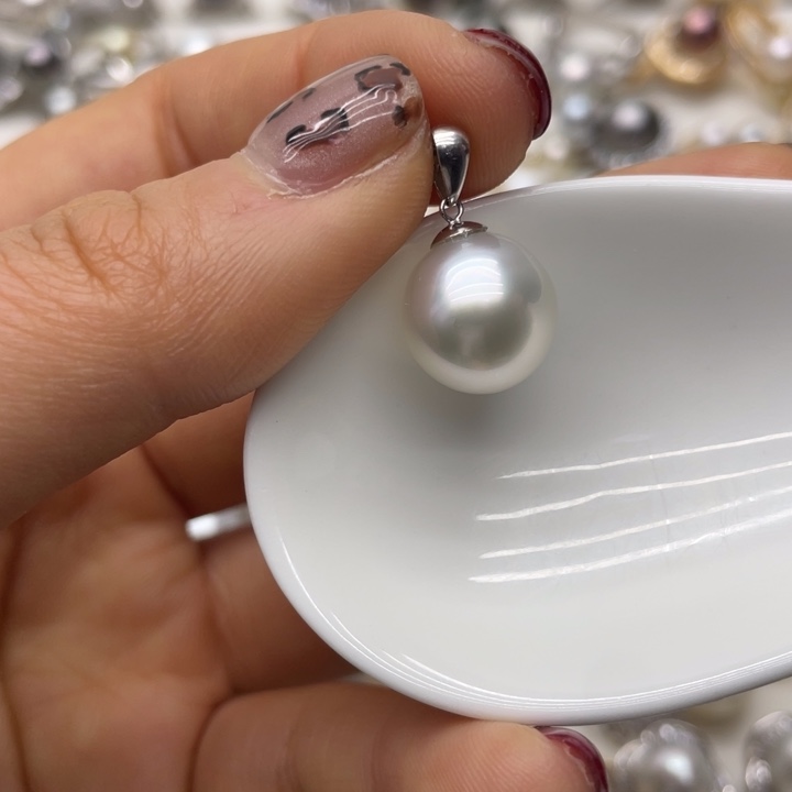海水珍珠吊坠(不含链)18K金镶嵌