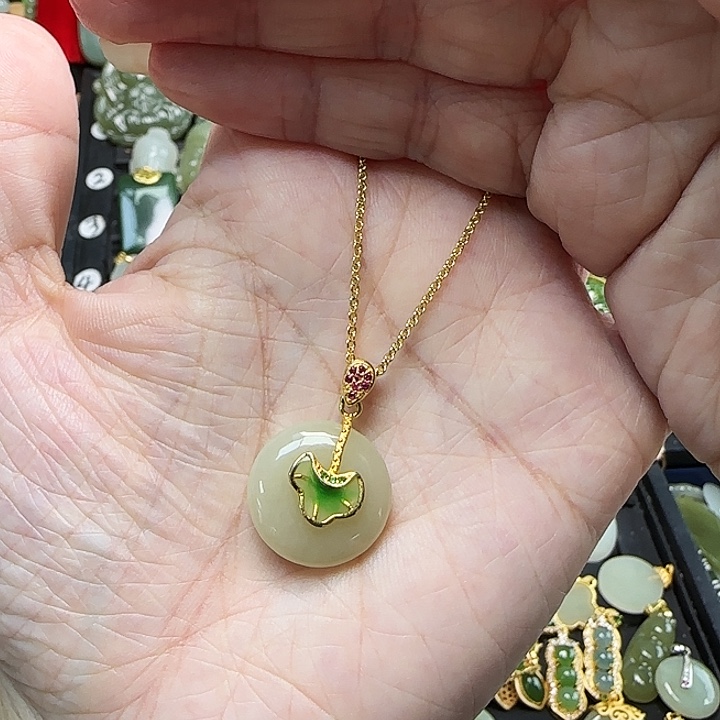 吊坠(赠链)银S925镶嵌和田玉