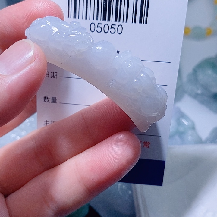 翡翠未镶嵌颈饰天光墟翡翠市场现金代购