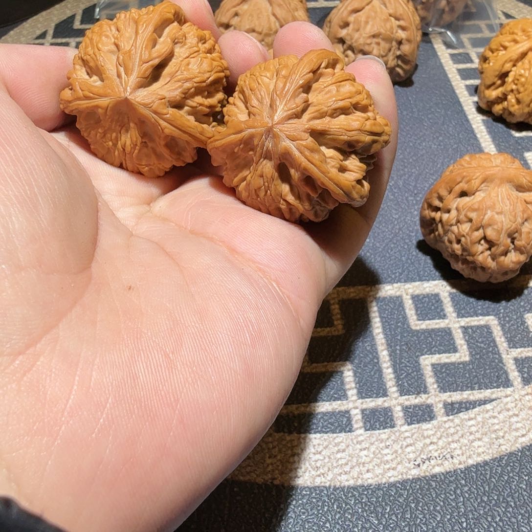 文玩核桃吊坠御龙