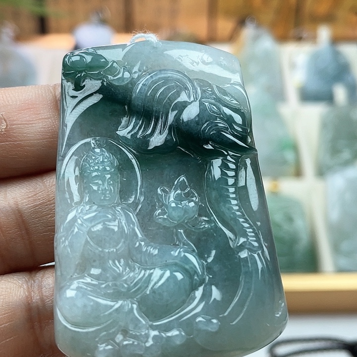 翡翠未镶嵌颈饰天然翡翠A货普贤菩萨