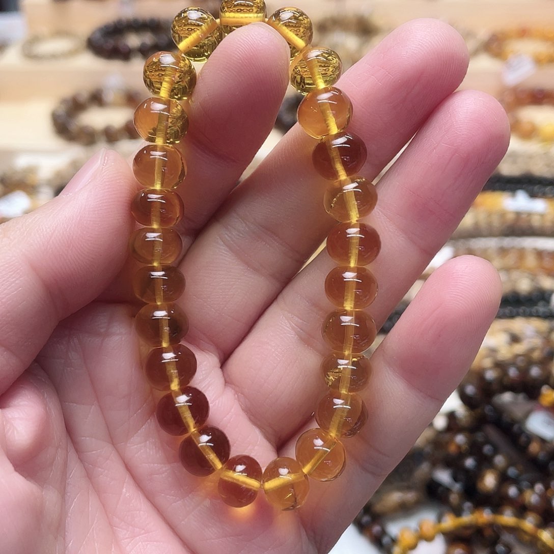 琥珀裸石未镶嵌淡*九