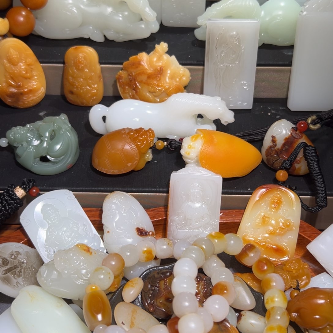 和田玉颈饰未镶嵌