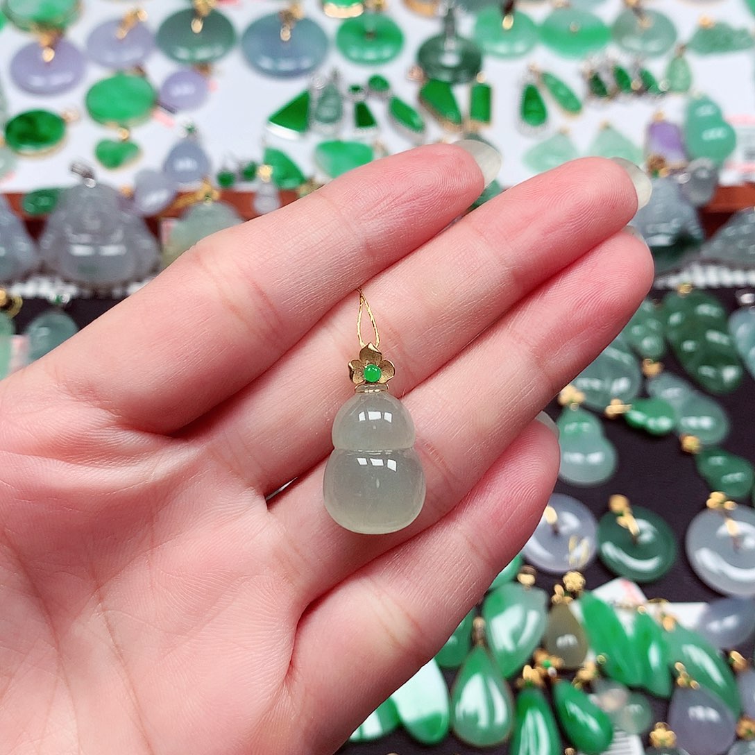 翡翠18K金镶嵌吊坠(不含链)天然翡翠A货