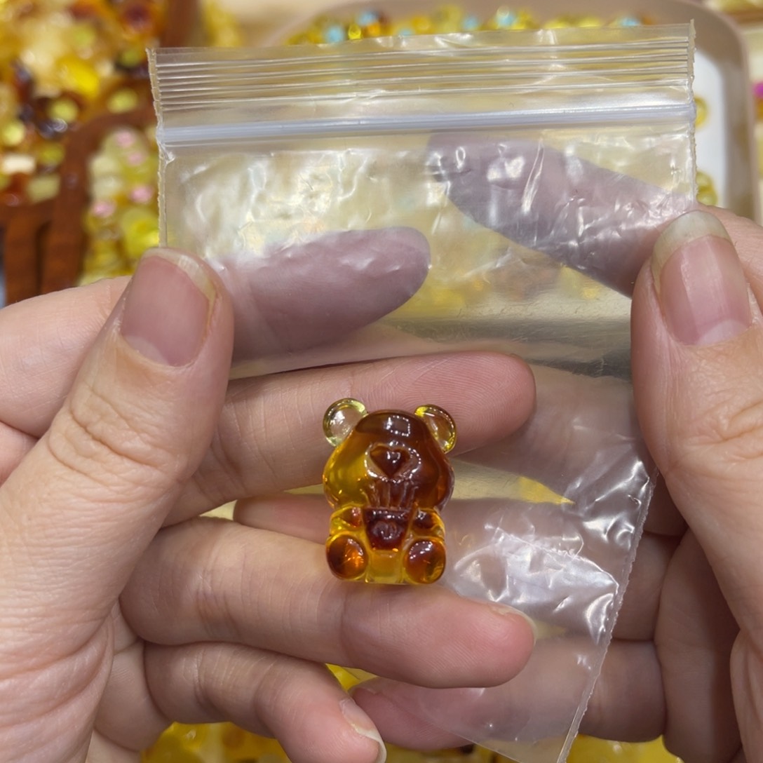 琥珀珠宝奇石未镶嵌