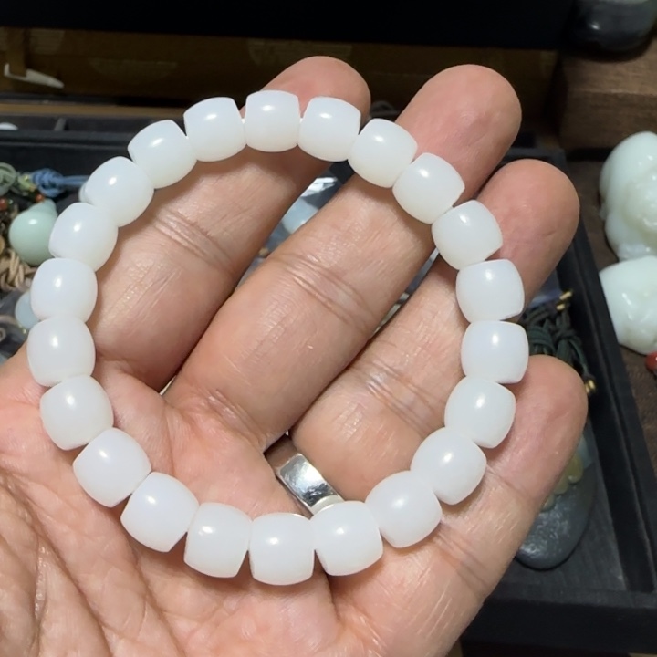 和田玉手链未镶嵌施***闹