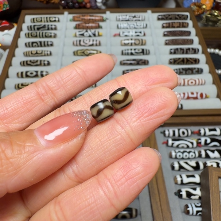 尖***龙玛瑙/玉髓未镶嵌颈饰