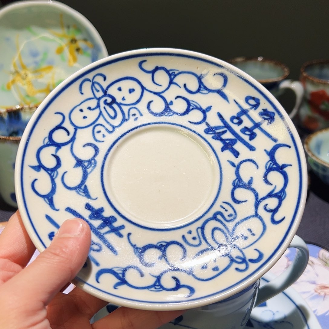 咖啡杯和茶杯也要搭配一些茶