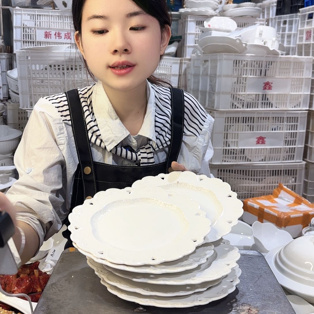 盘微瑕产品………六个八寸碟