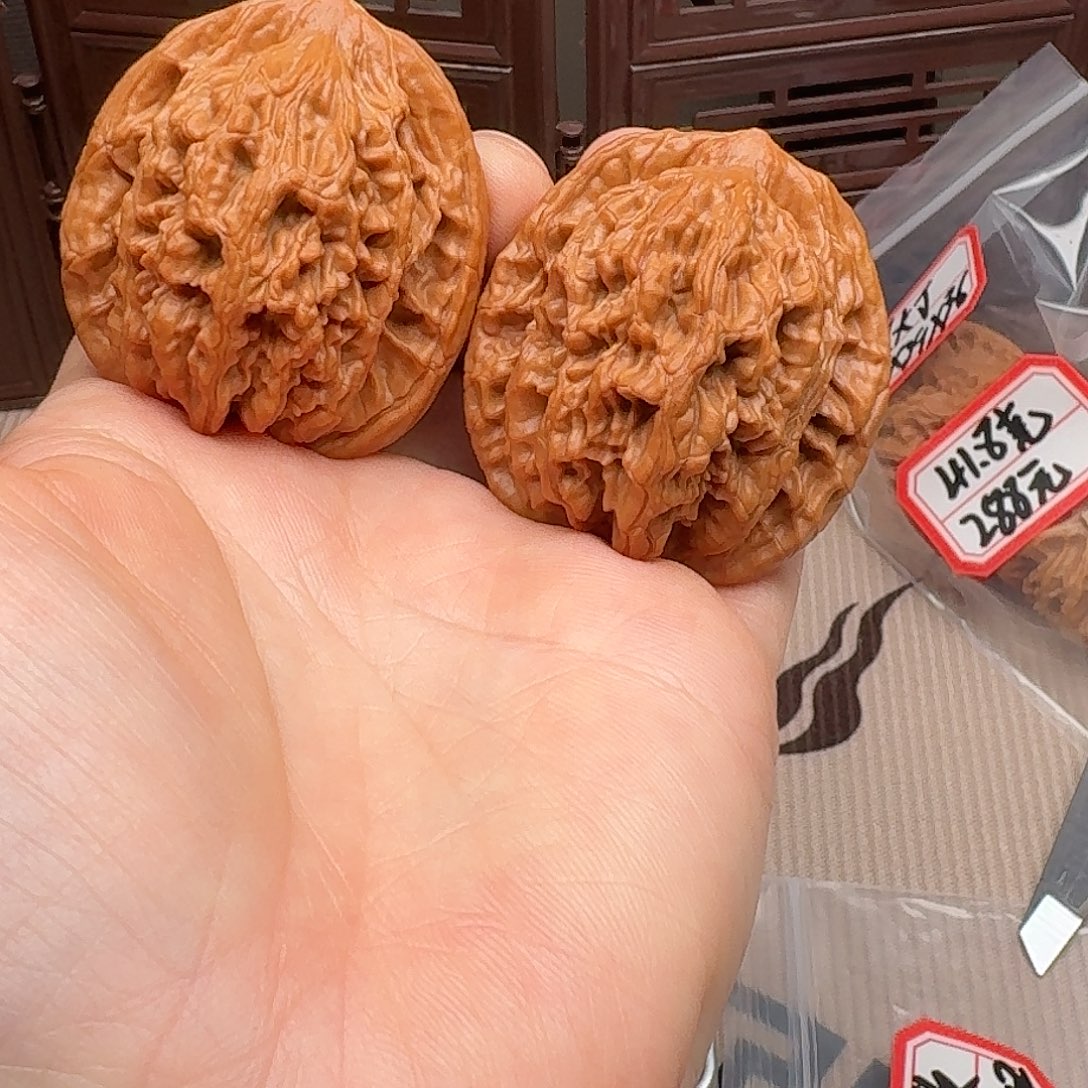 大****把件文玩核桃麦虎