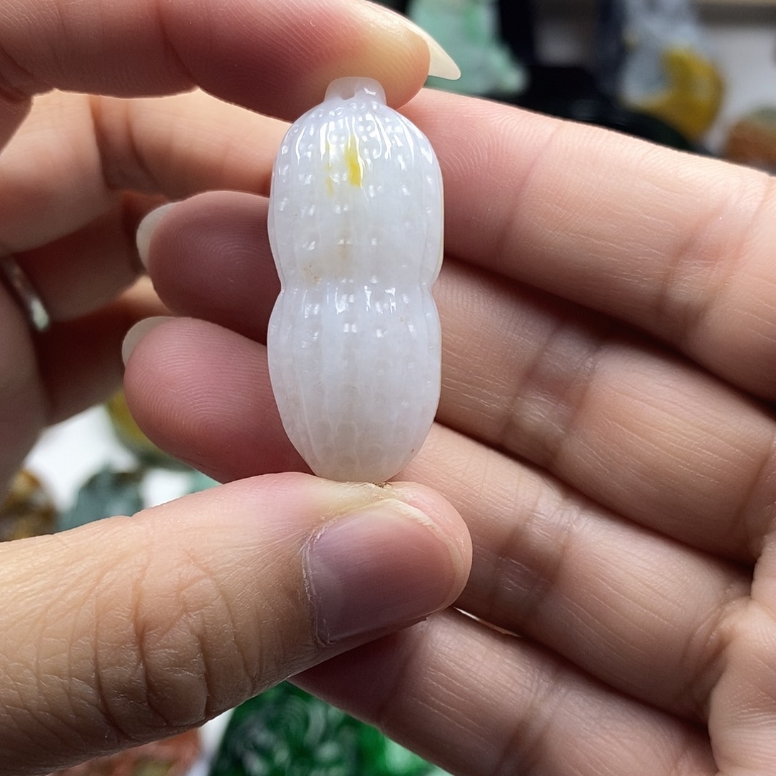 颈饰未镶嵌翡翠花生