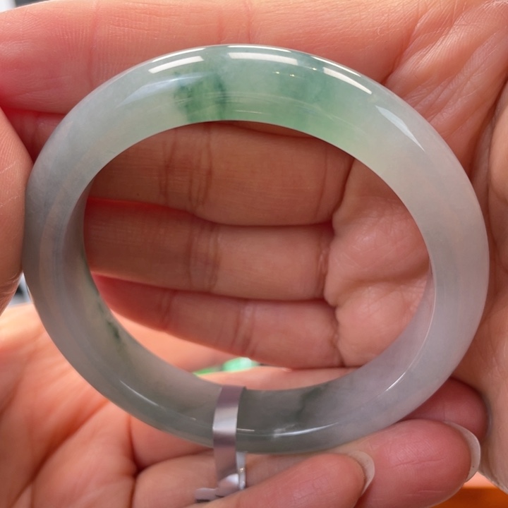 翡翠未镶嵌手镯缅甸翡翠