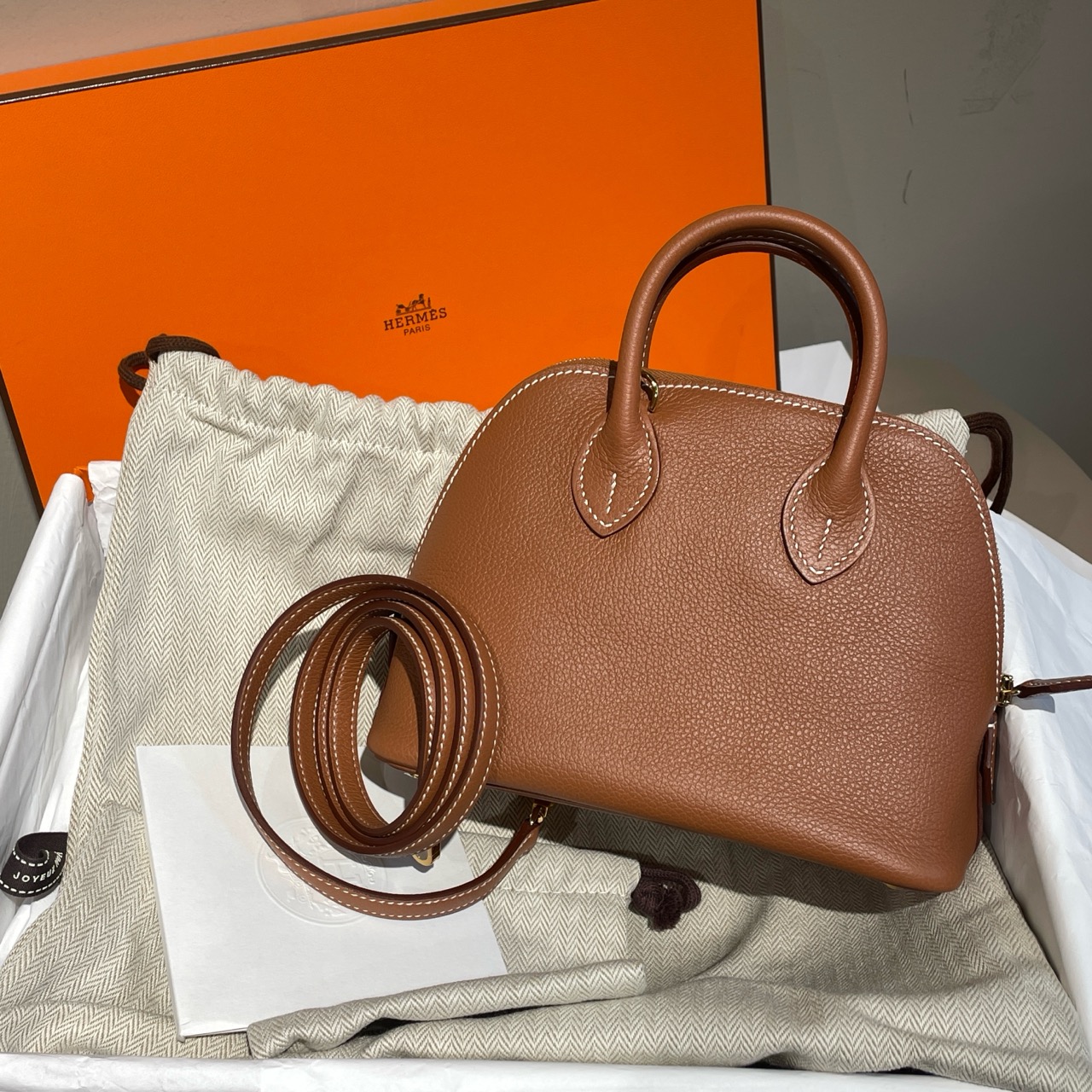 全新未使用 Hermes/爱马仕 B刻 Hermes bolide 金棕金扣 ec皮