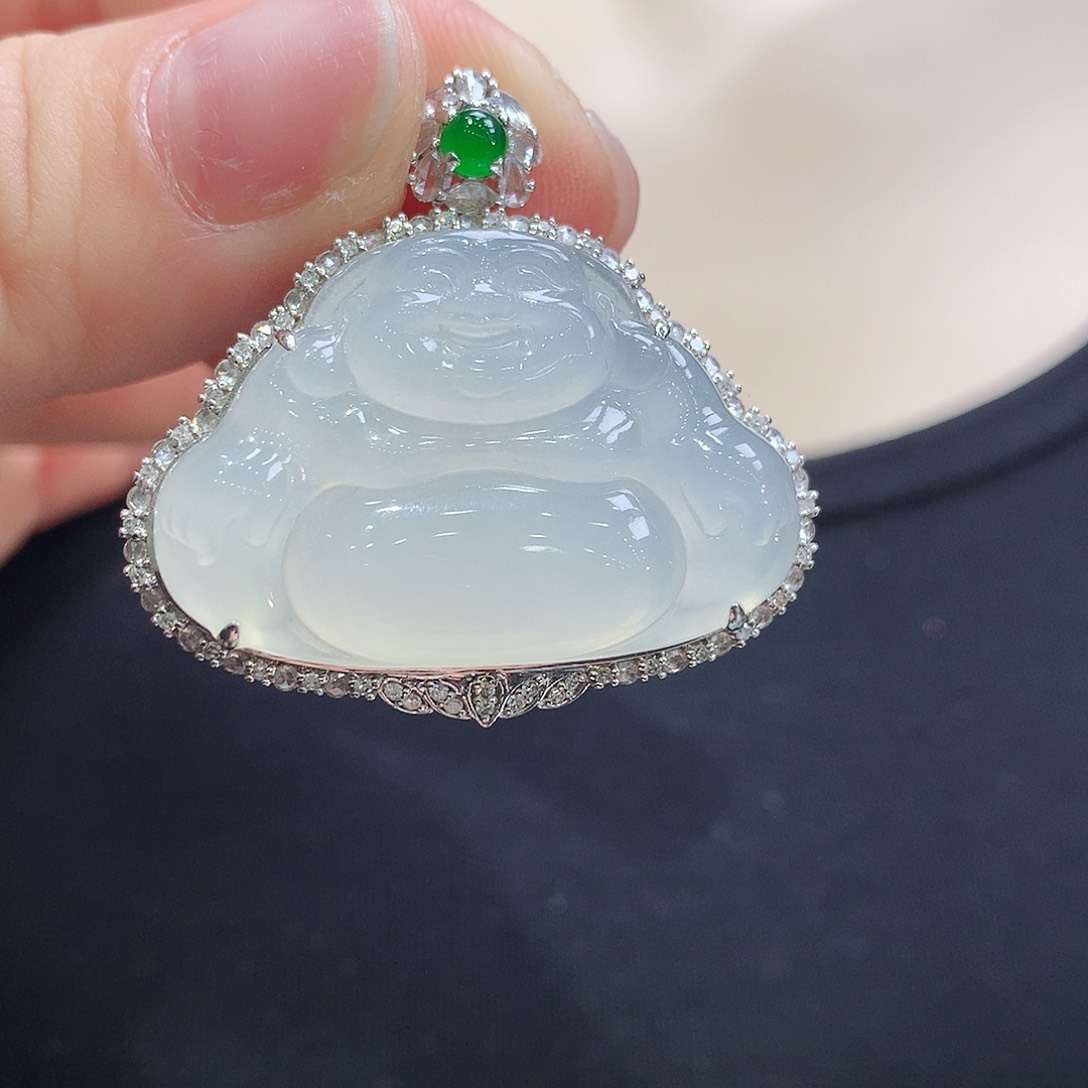 翡翠颈饰18K金镶嵌佛公