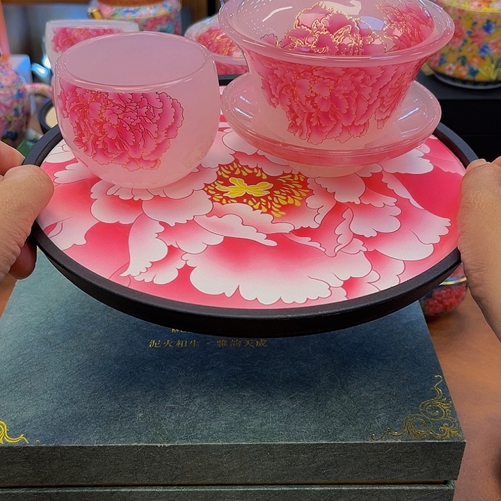 段泥茶杯吧啦吧拉吧拉的我想哭