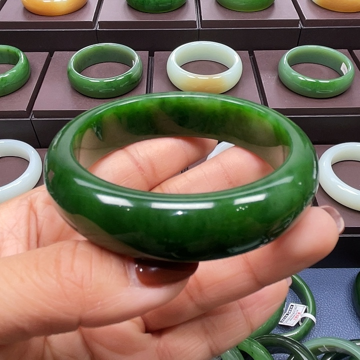 和田玉未镶嵌手镯5960