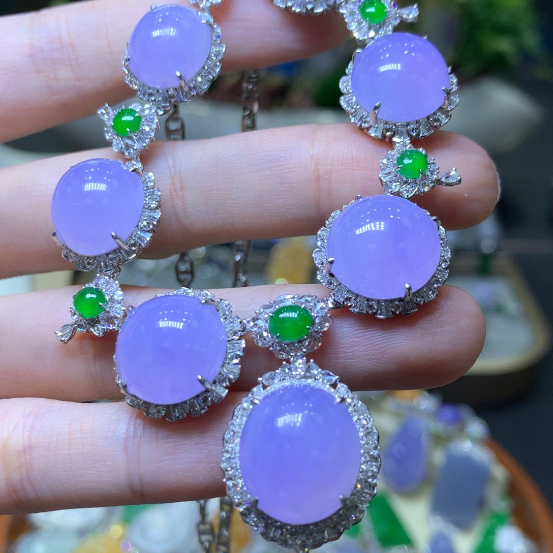 【闪购商品】翡翠颈饰18K金镶嵌翡翠吊坠项链