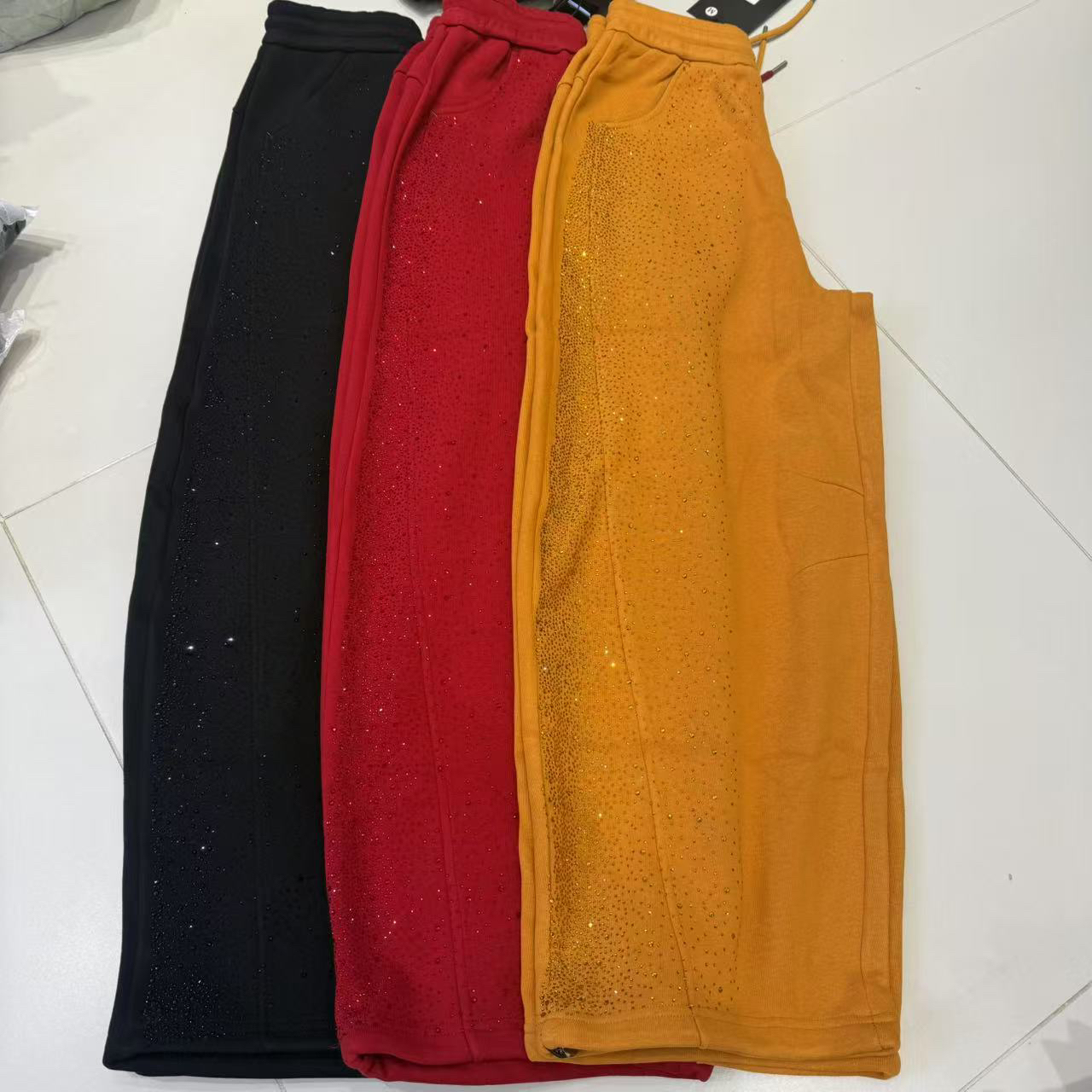 欧尚家的满钻三色弯刀裤（尺码只是建议）