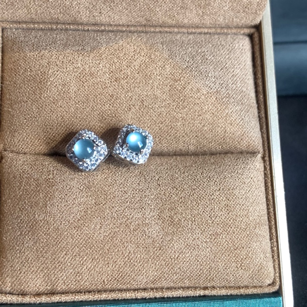 天然翡翠A货耳钉