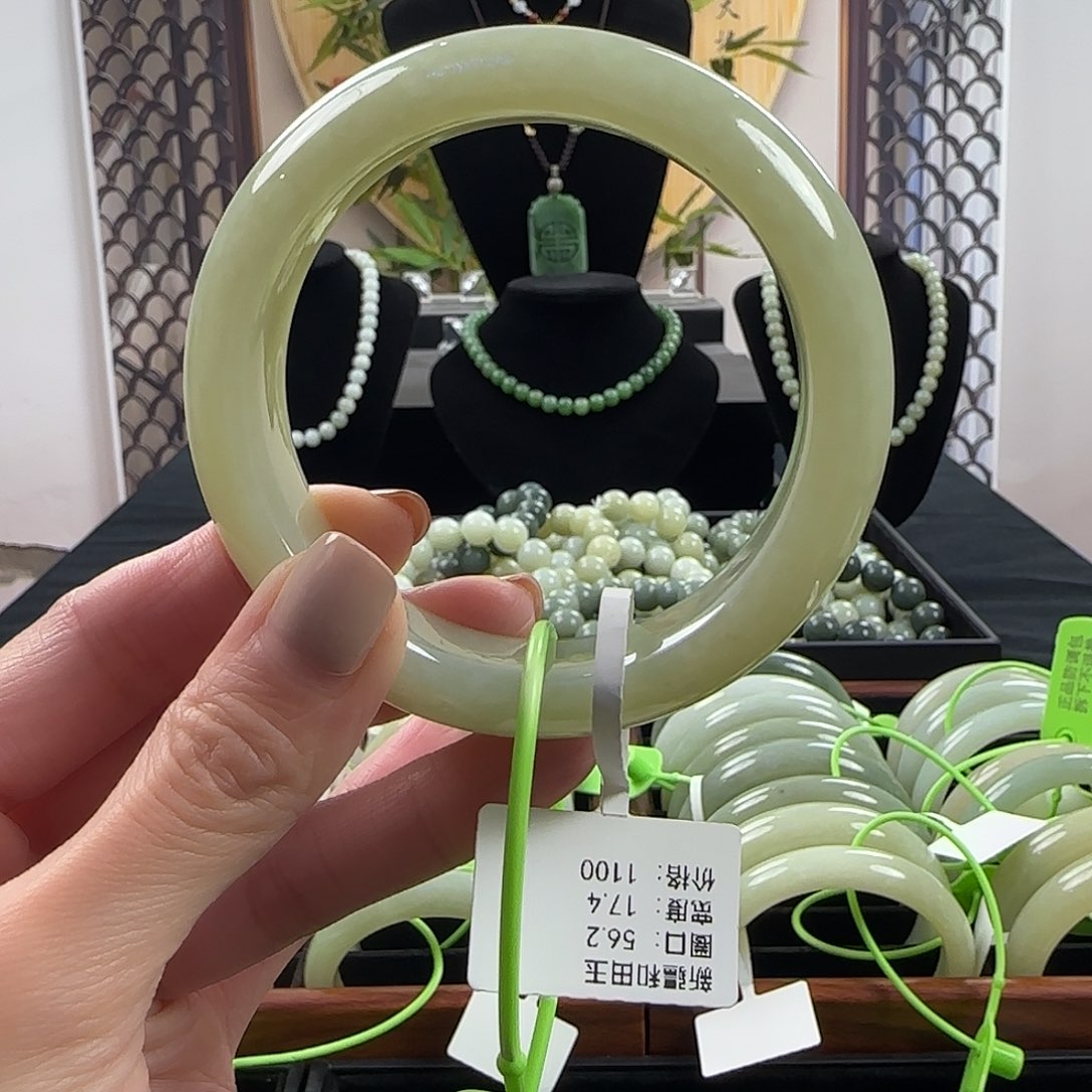 和田玉未镶嵌手镯56.2