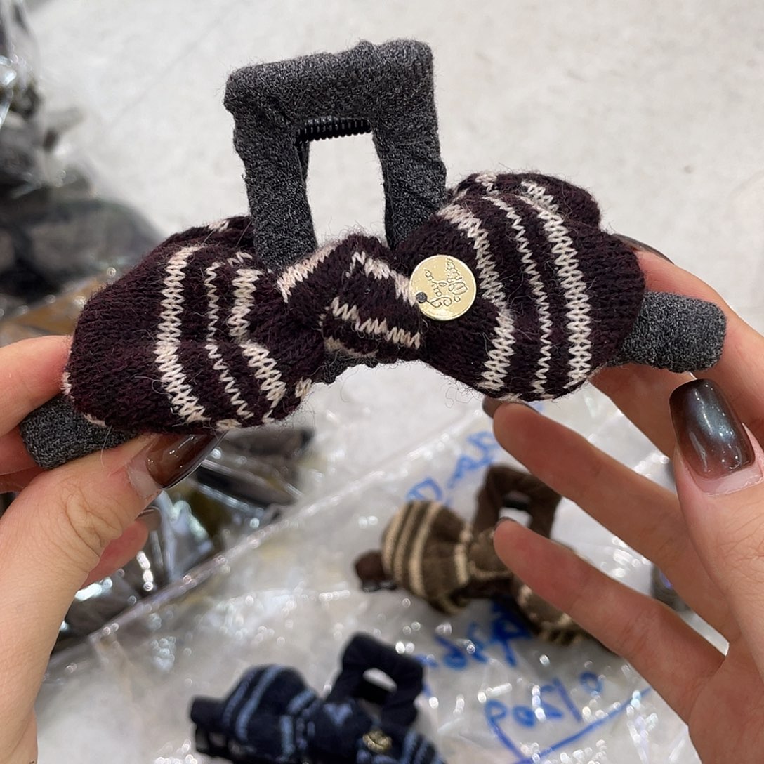 硅胶非金属红条纹13抓