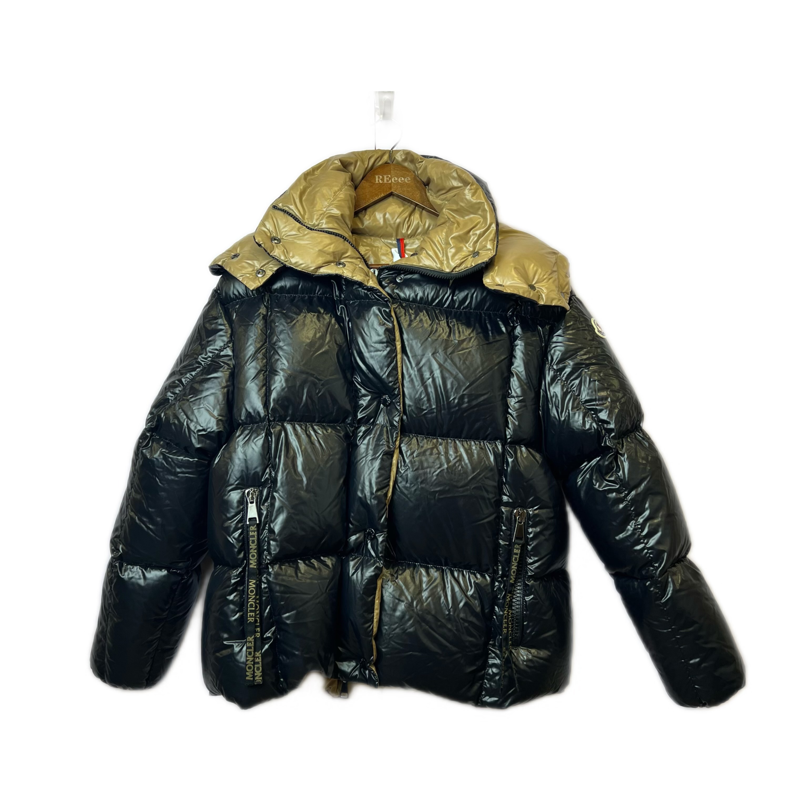 99新 MONCLER 02099 经典黑金羽绒服 00码 