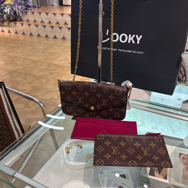 99新 LouisVuitton/路易威登 经典单肩包三合一设计时尚百搭斜挎v