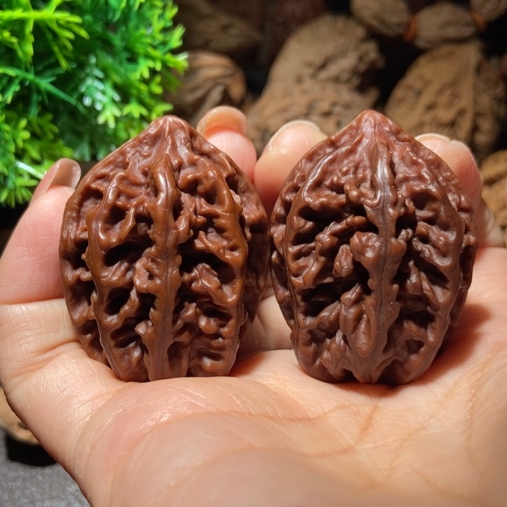 把件文玩核桃东北楸子小雪190