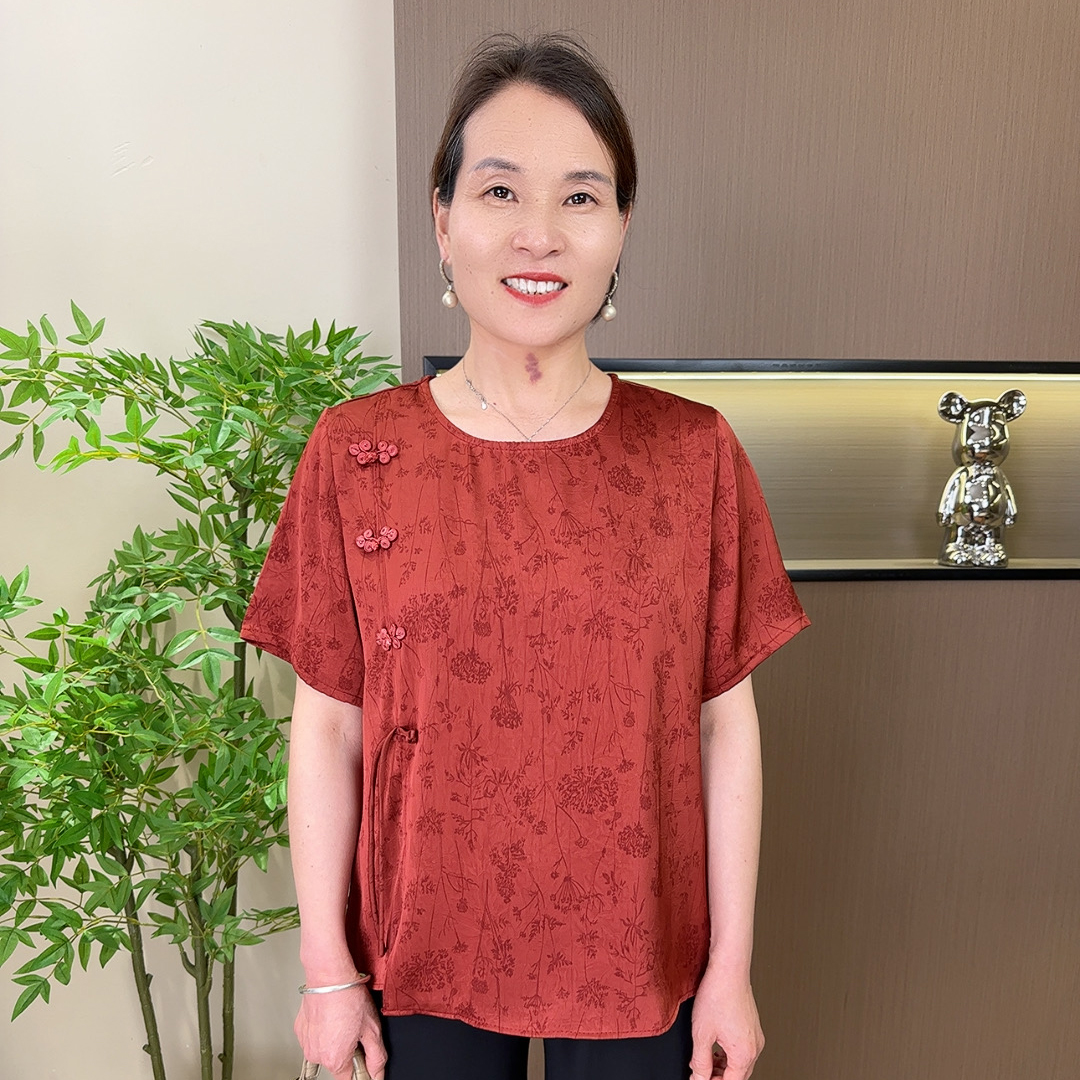 2025新款妈妈夏季缎面时尚国风短袖上衣中老年女大码洋气小衫