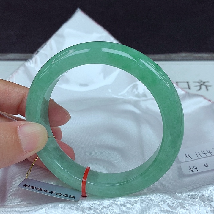 翡翠未镶嵌手镯59圈4473