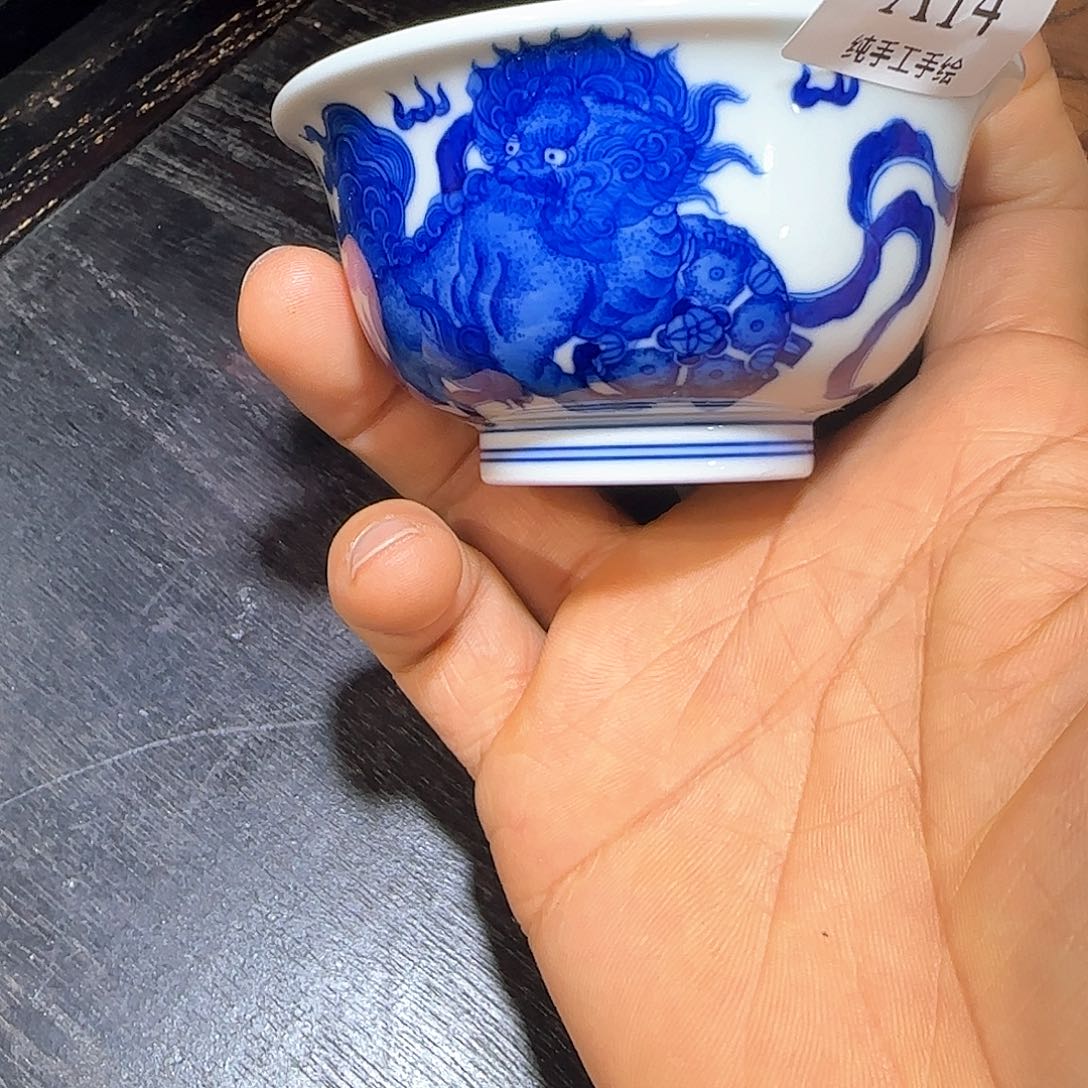 吃****摆件陶瓷狮子压手14