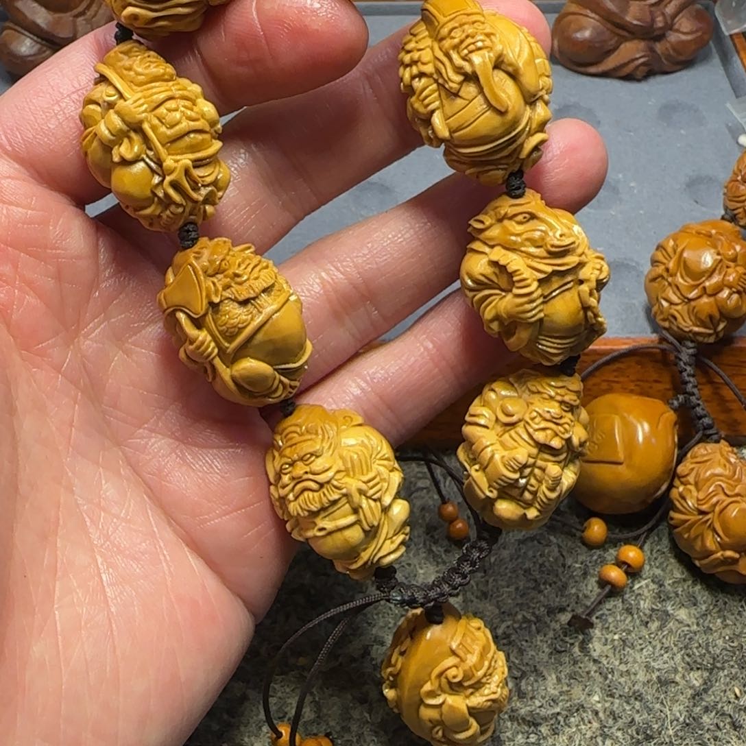 橄榄核吊坠……………………