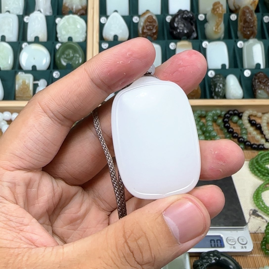 和田玉挂件未镶嵌