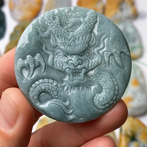 翡翠颈饰未镶嵌F****e翡翠