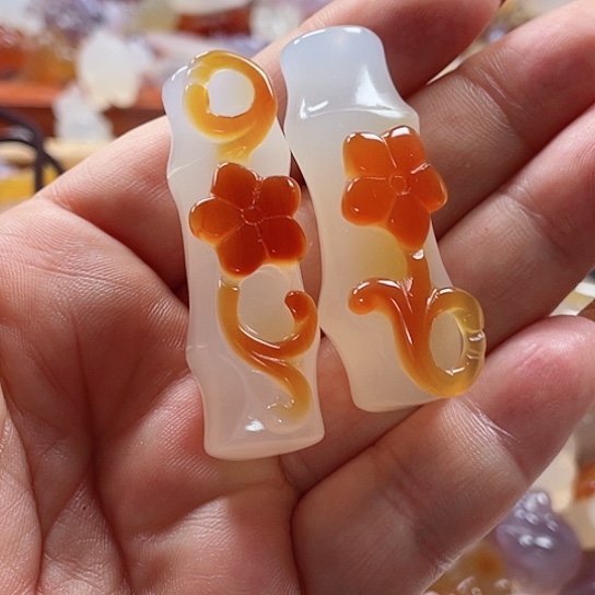 玛瑙/玉髓吊坠(赠链)未镶嵌随*