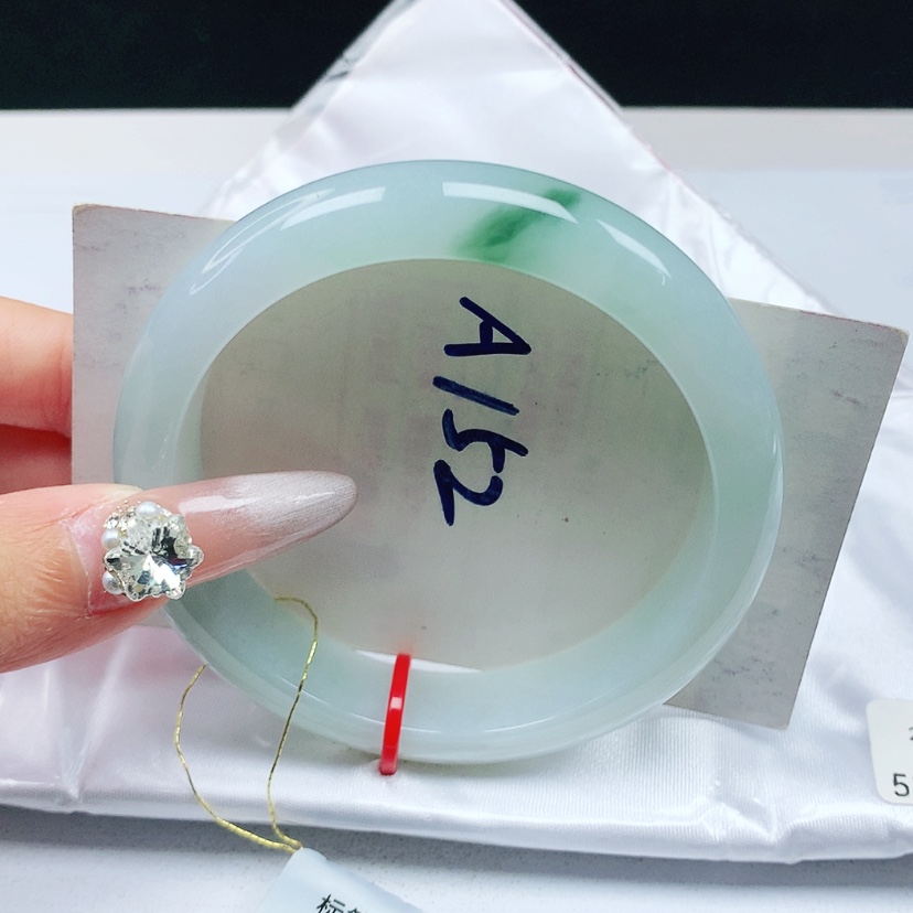 【闪购商品】翡翠手镯未镶嵌58圈