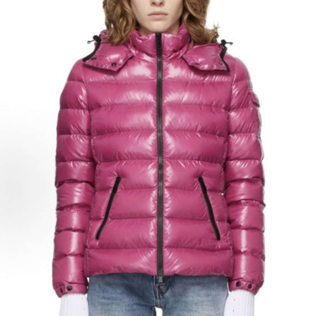 未使用 MONCLER 蒙口LEANB缎面可拆卸帽修身羽绒服女款紫红色