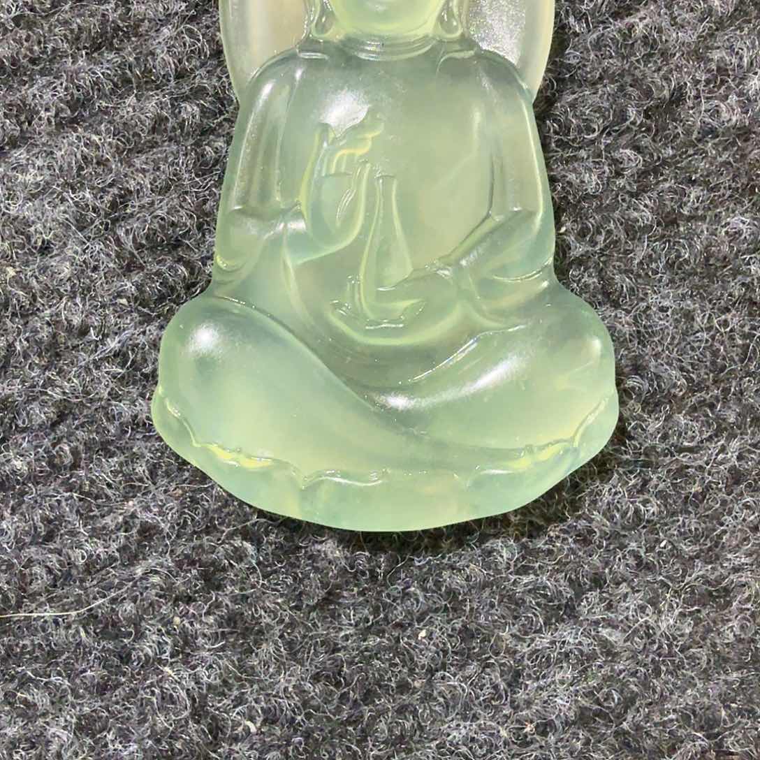 蛇纹石玉观音未镶嵌