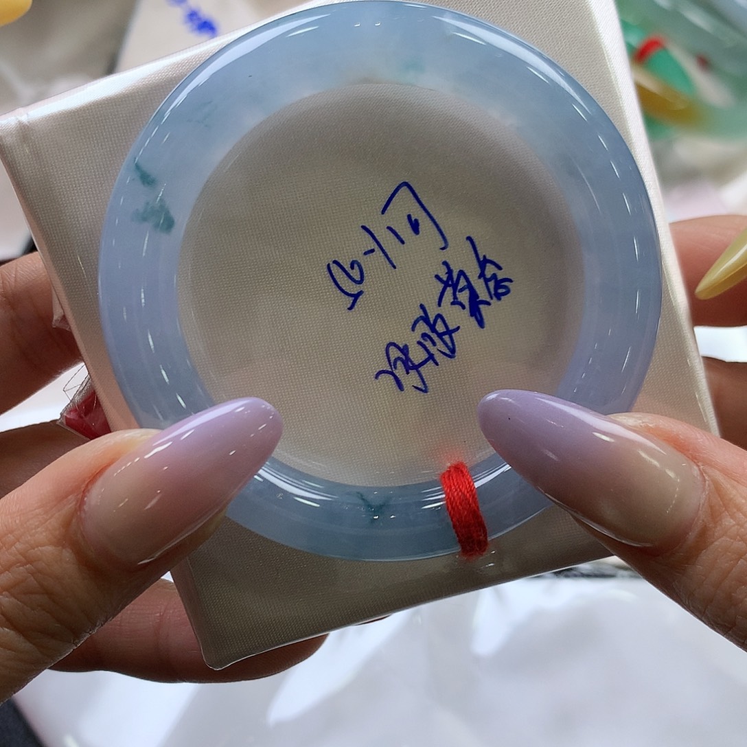 翡翠未镶嵌手镯50.1圆