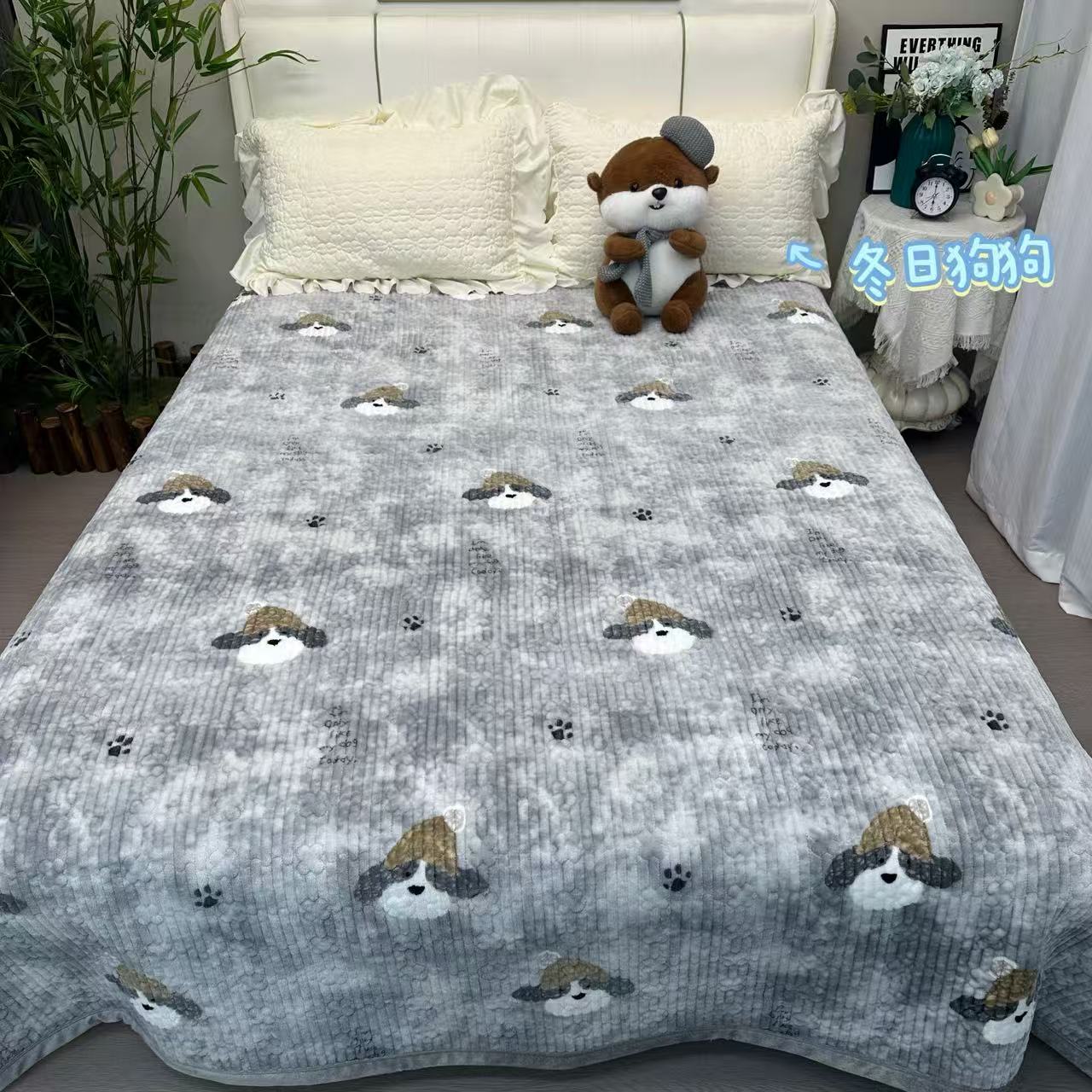 冬日狗狗-高克重牛奶绒床盖【200*230】亲肤保暖舒适可机洗